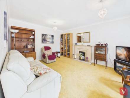 Wheatfield Road, Luton, Image 8