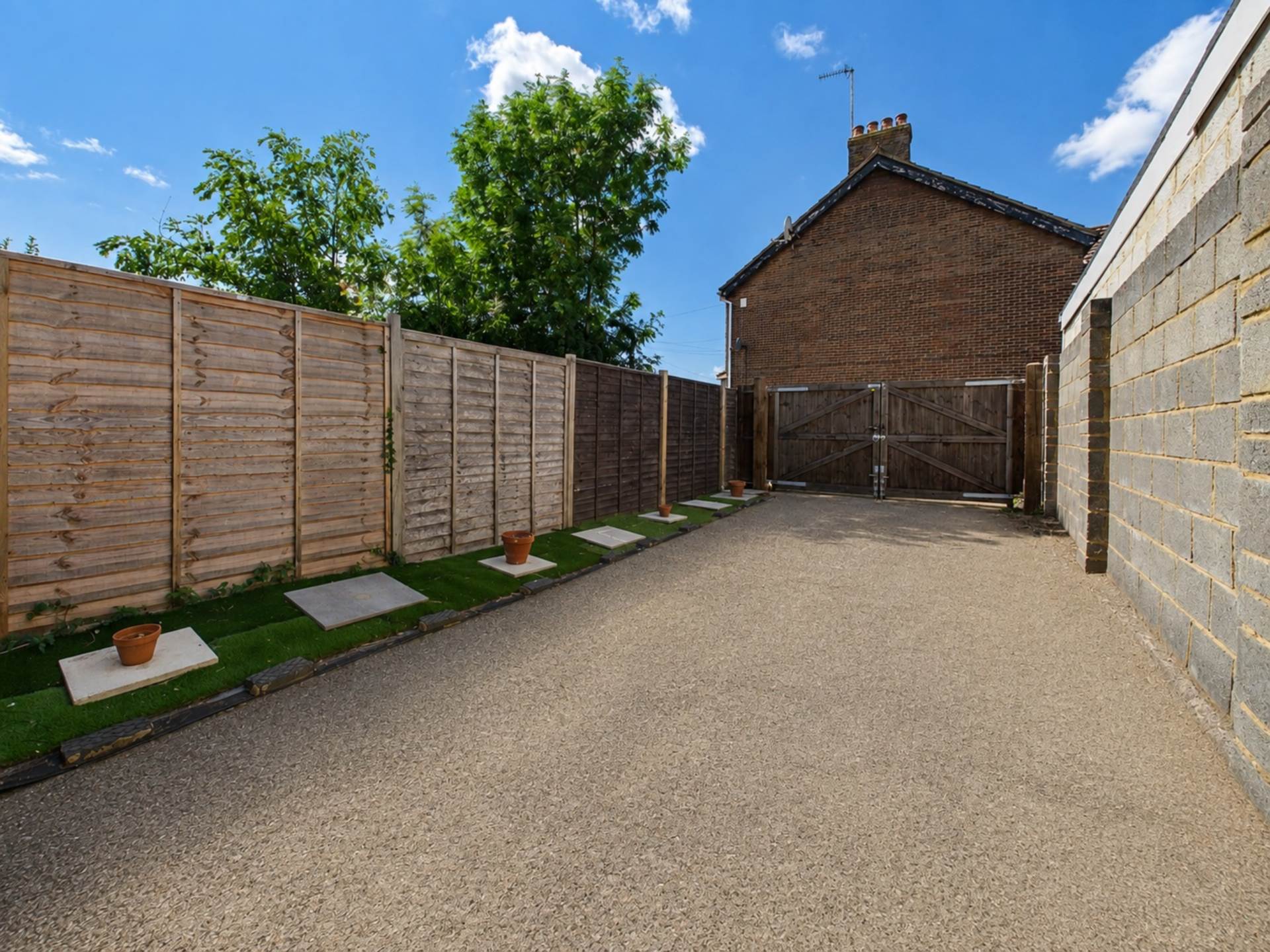 Beechwood Road, Luton, Image 2