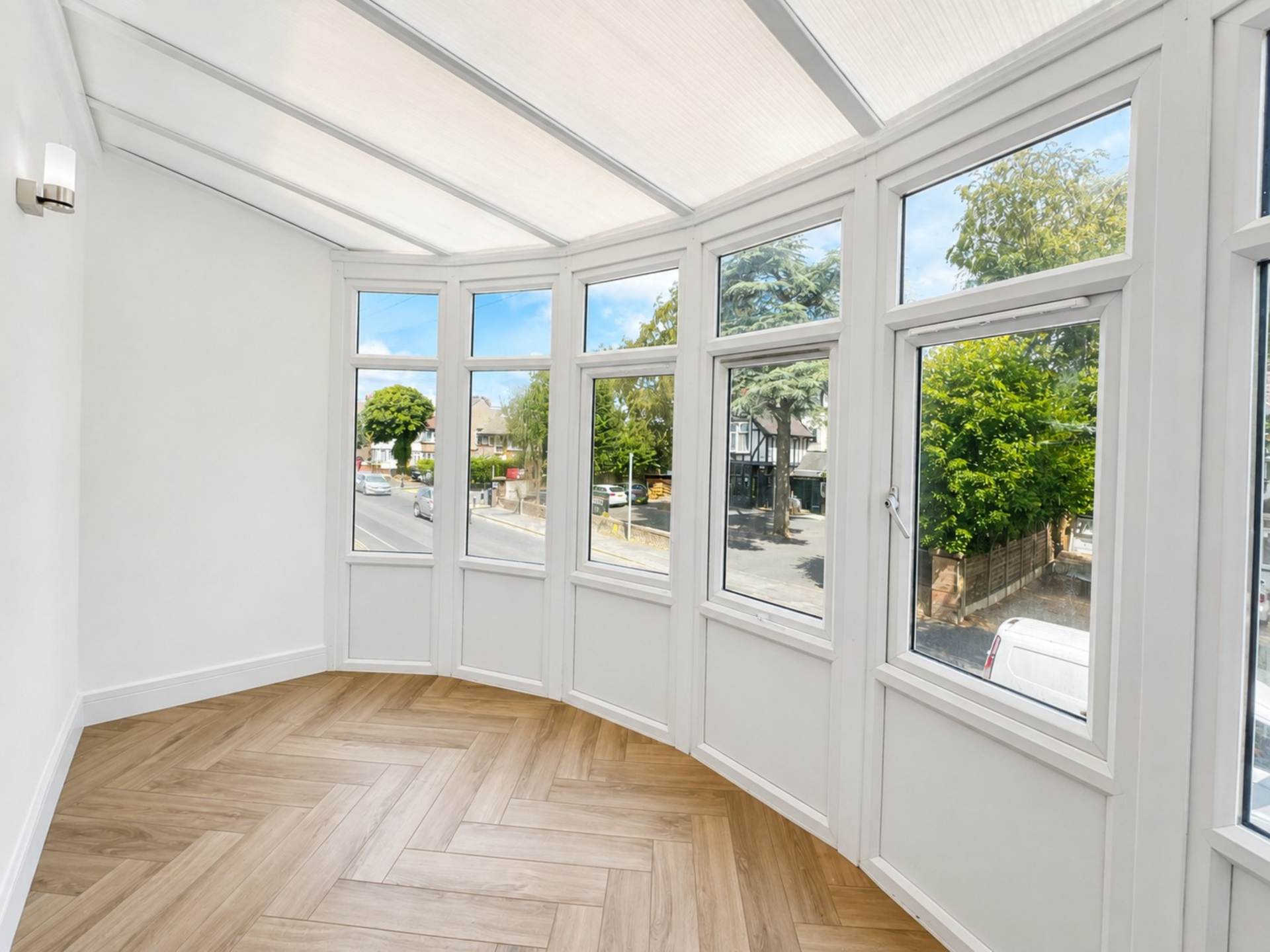 Marsh Road, Luton, Image 3
