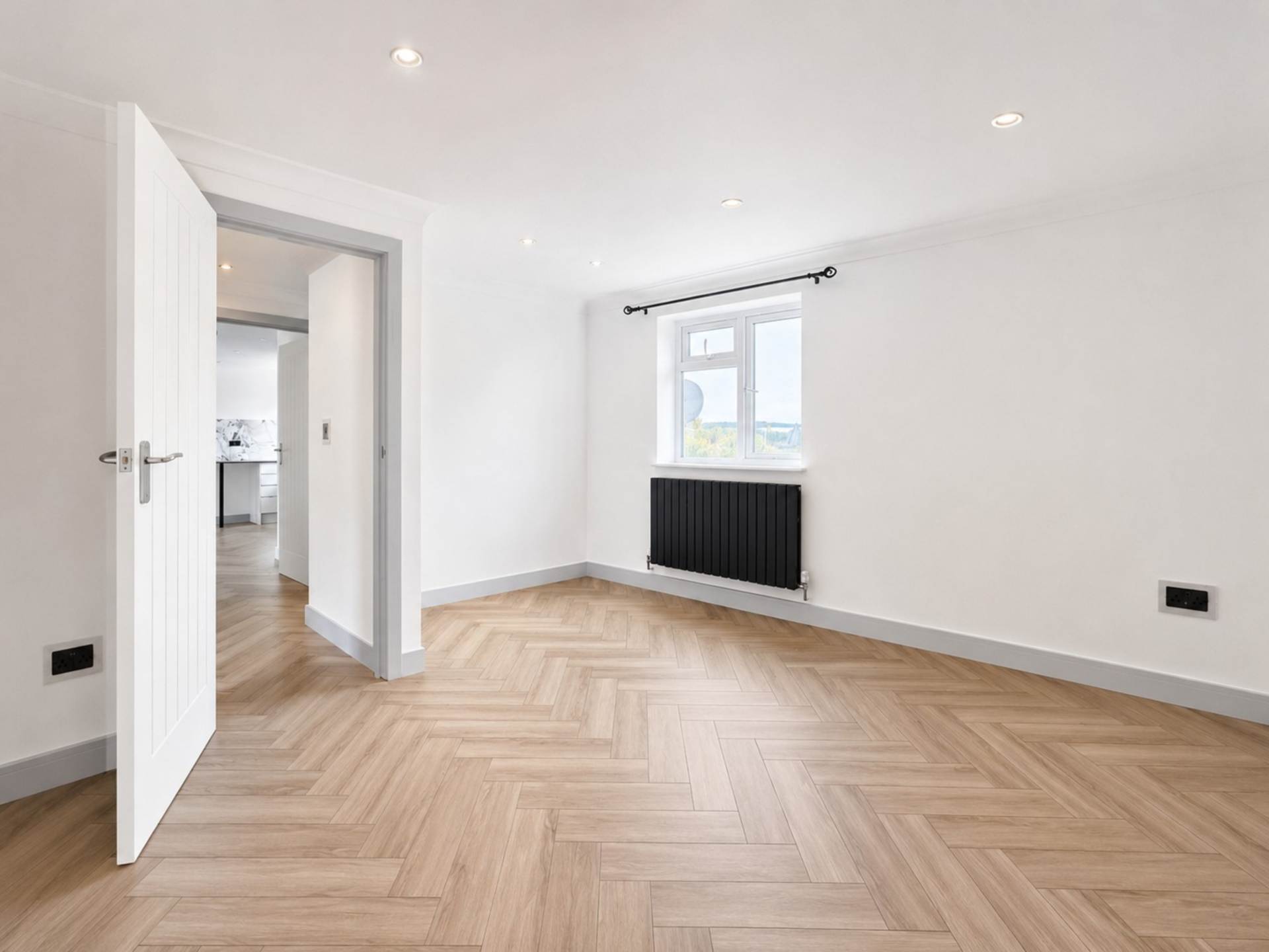 Marsh Road, Luton, Image 9