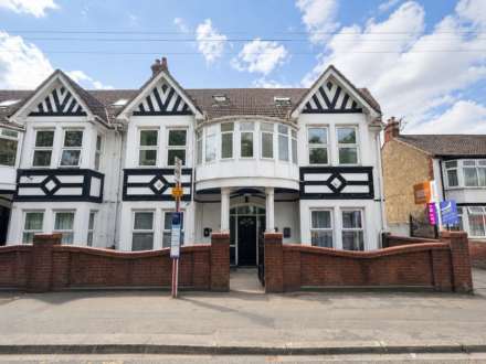 Marsh Road, Luton, Image 1