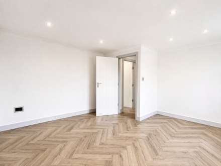 Marsh Road, Luton, Image 10