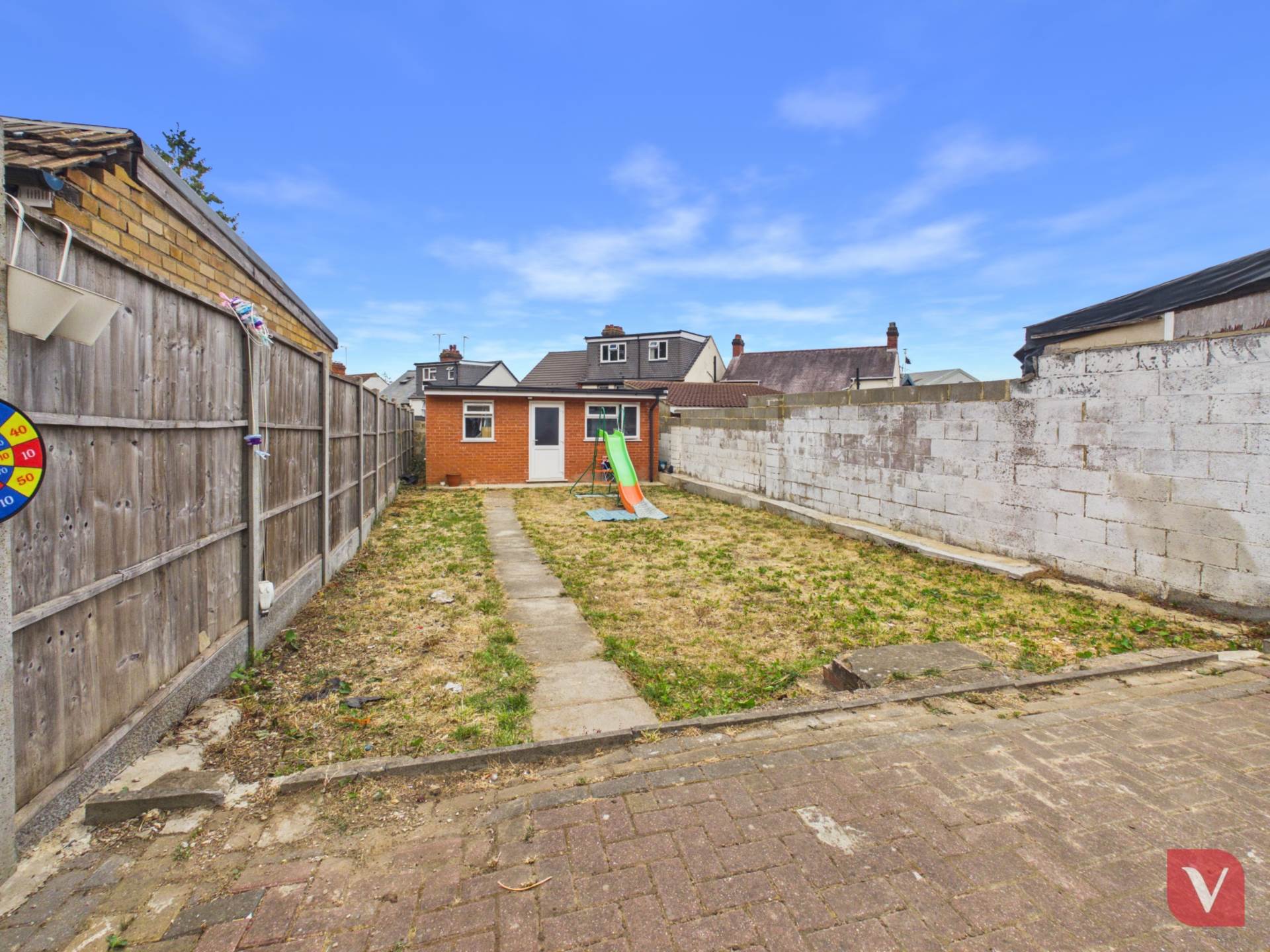 Dunstable Road, Luton, Image 11
