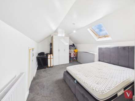 Dunstable Road, Luton, Image 17