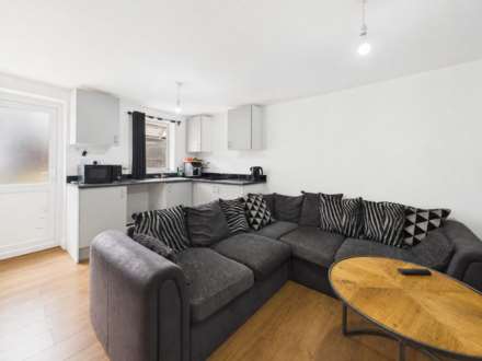 Dunstable Road, Luton, Image 4