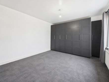 Dunstable Road, Luton, Image 9