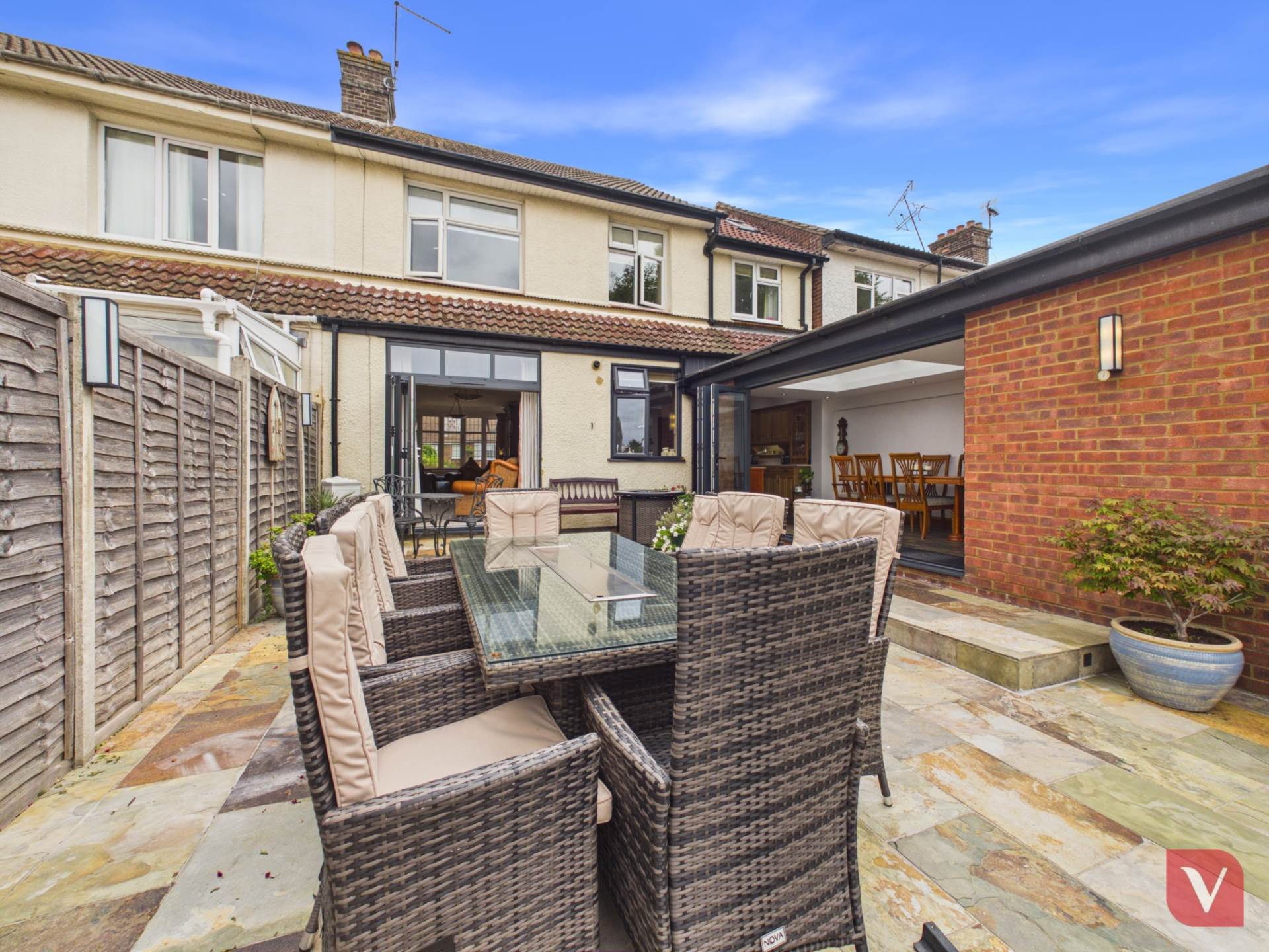 Hitchin Road, Luton, Image 17