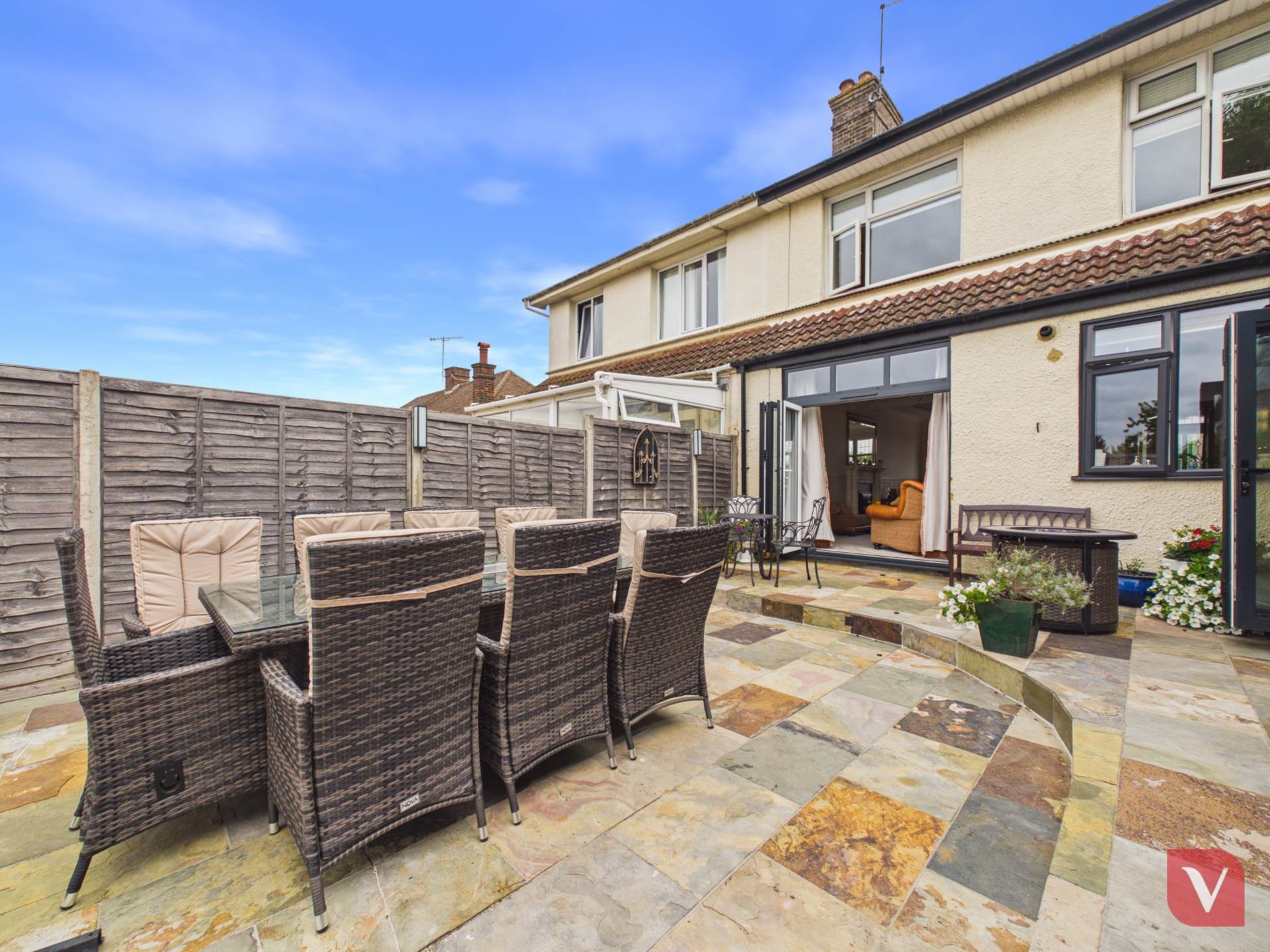 Hitchin Road, Luton, Image 28