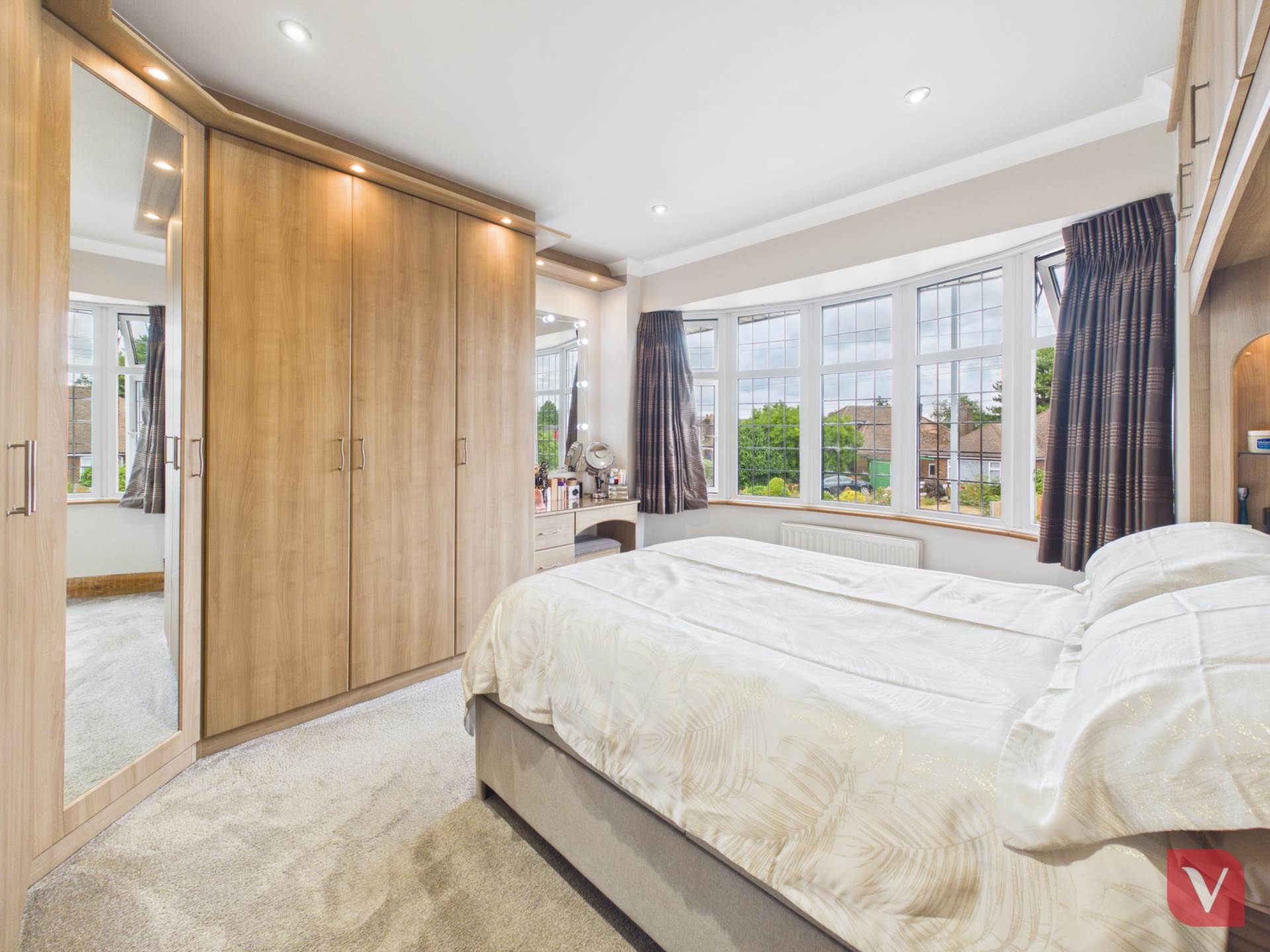 Hitchin Road, Luton, Image 9