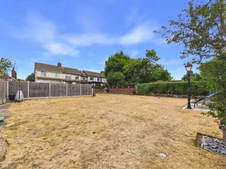 Hitchin Road, Luton, Image 11