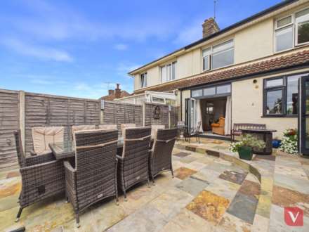 Hitchin Road, Luton, Image 28