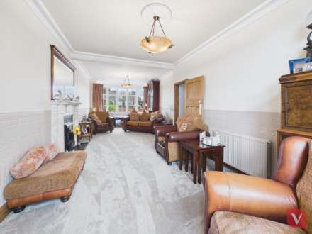 Hitchin Road, Luton, Image 3