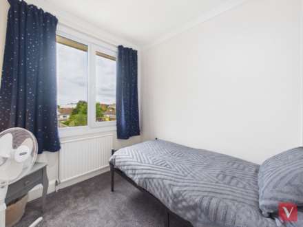 Hitchin Road, Luton, Image 9