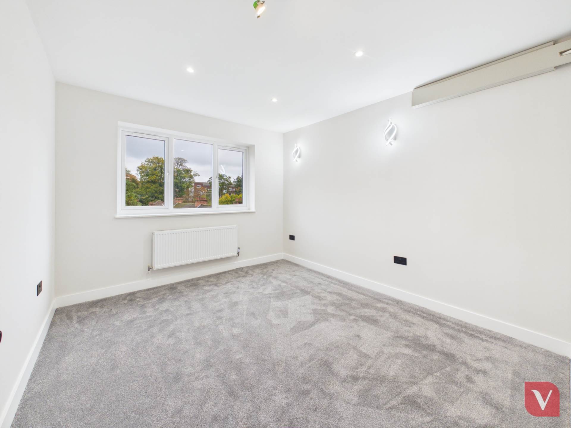 Brook Court, Luton, Image 4
