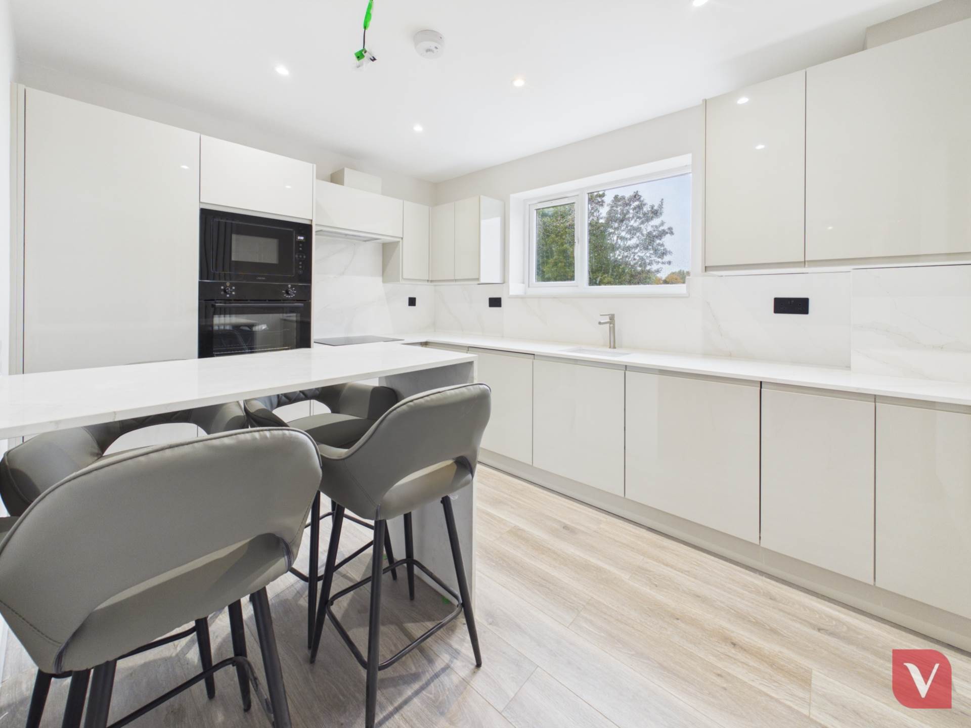 Brook Court, Luton, Image 7