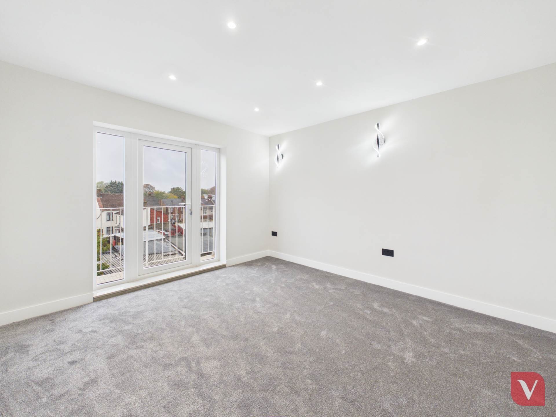 Brook Court, Luton, Image 8