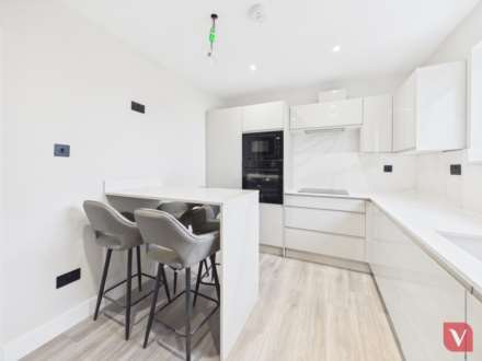 Brook Court, Luton, Image 1