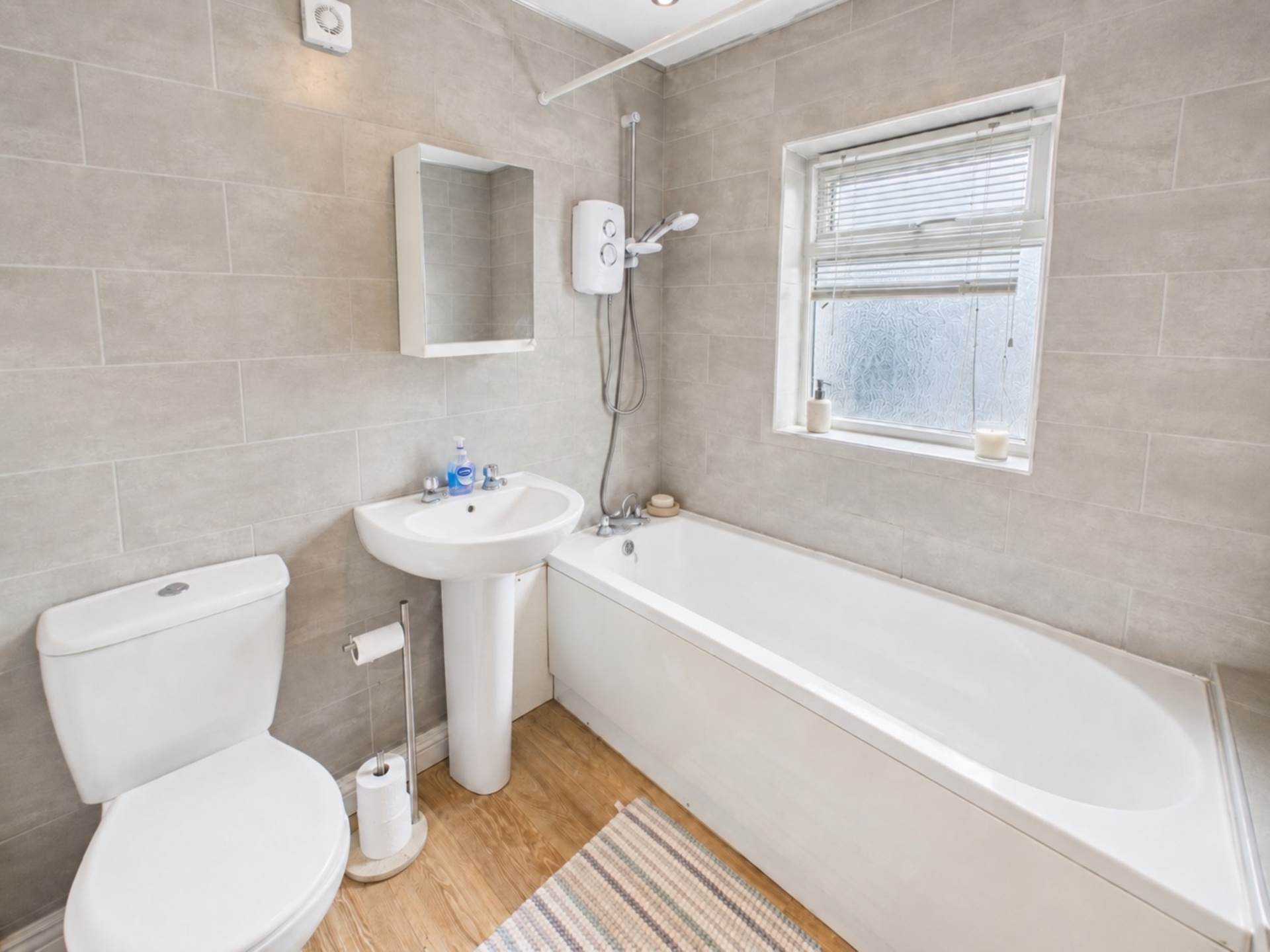 Dunstable Road, Luton, Image 6