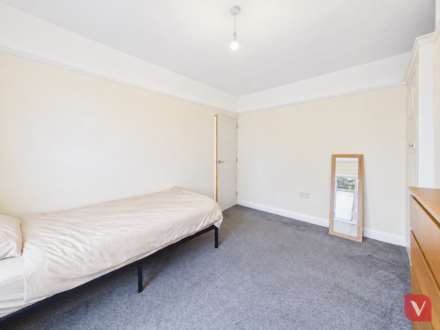 Dunstable Road, Luton, Image 8