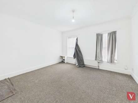 Grove Road, Luton, Image 8
