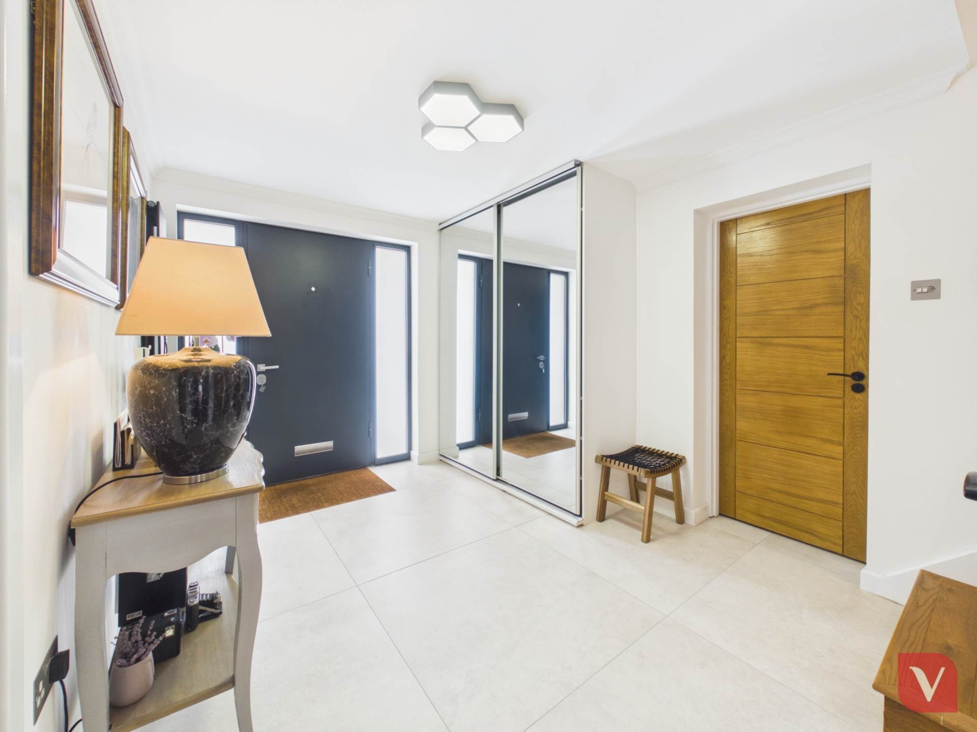 Felstead Way, Luton, Image 14