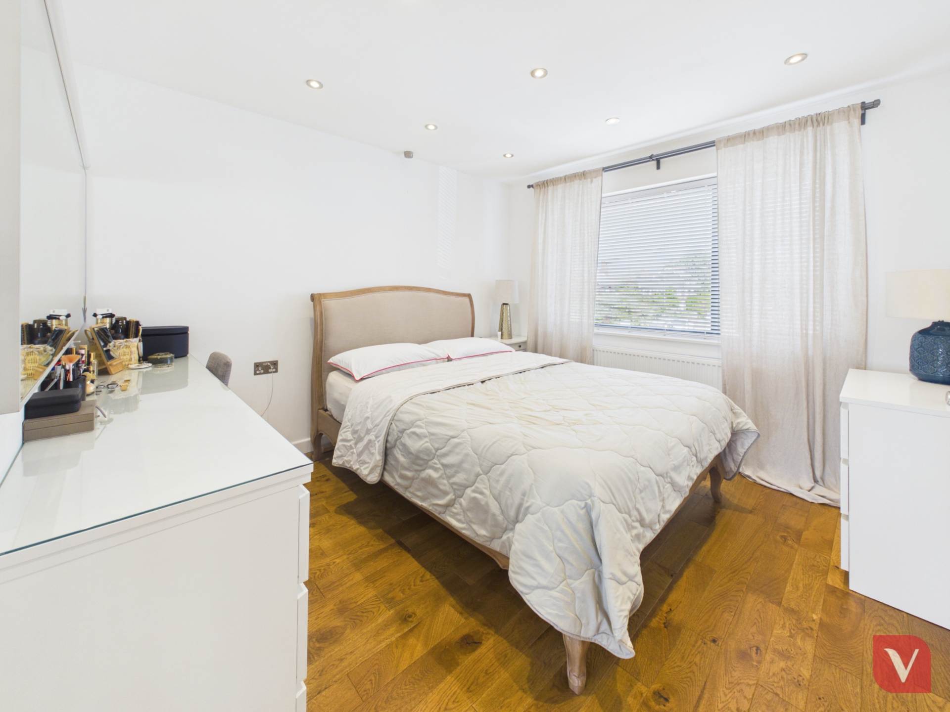 Felstead Way, Luton, Image 17