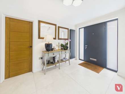 Felstead Way, Luton, Image 15