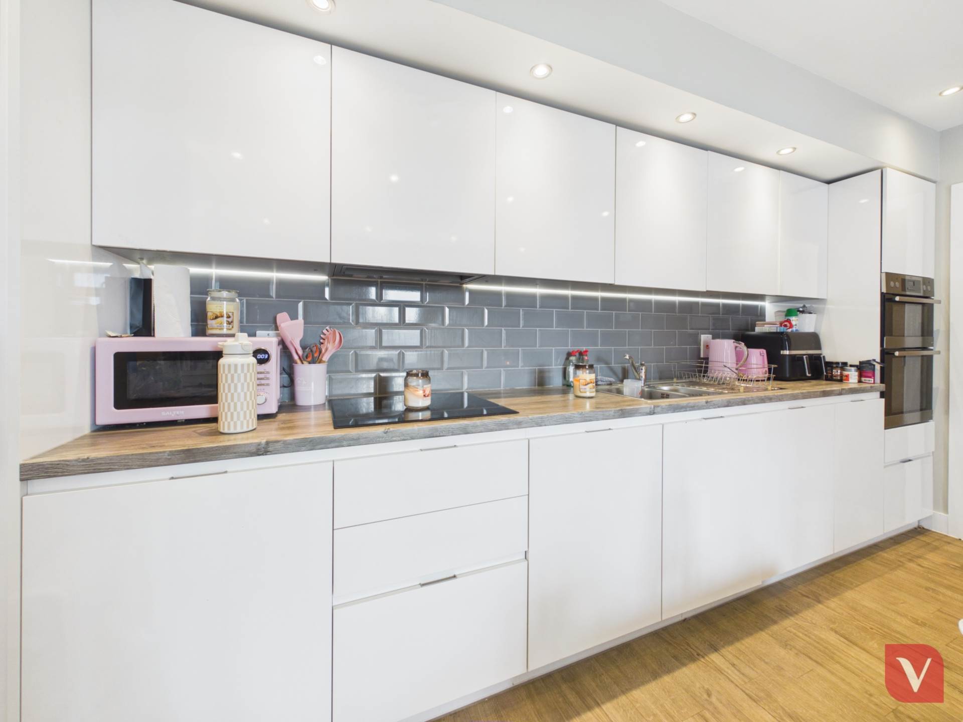 Brooklands Court, Stirling Drive, Luton, Image 3