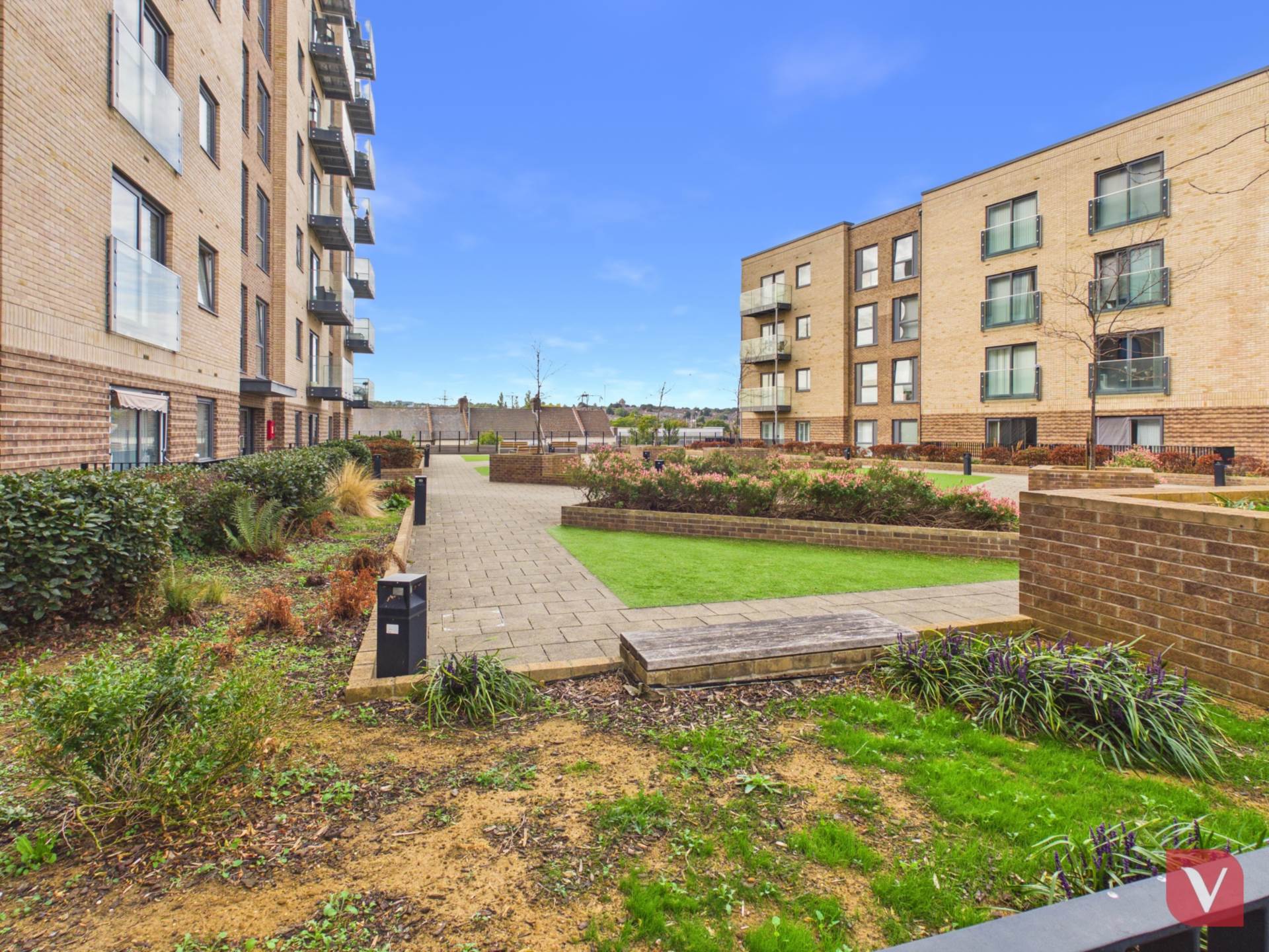 Brooklands Court, Stirling Drive, Luton, Image 8