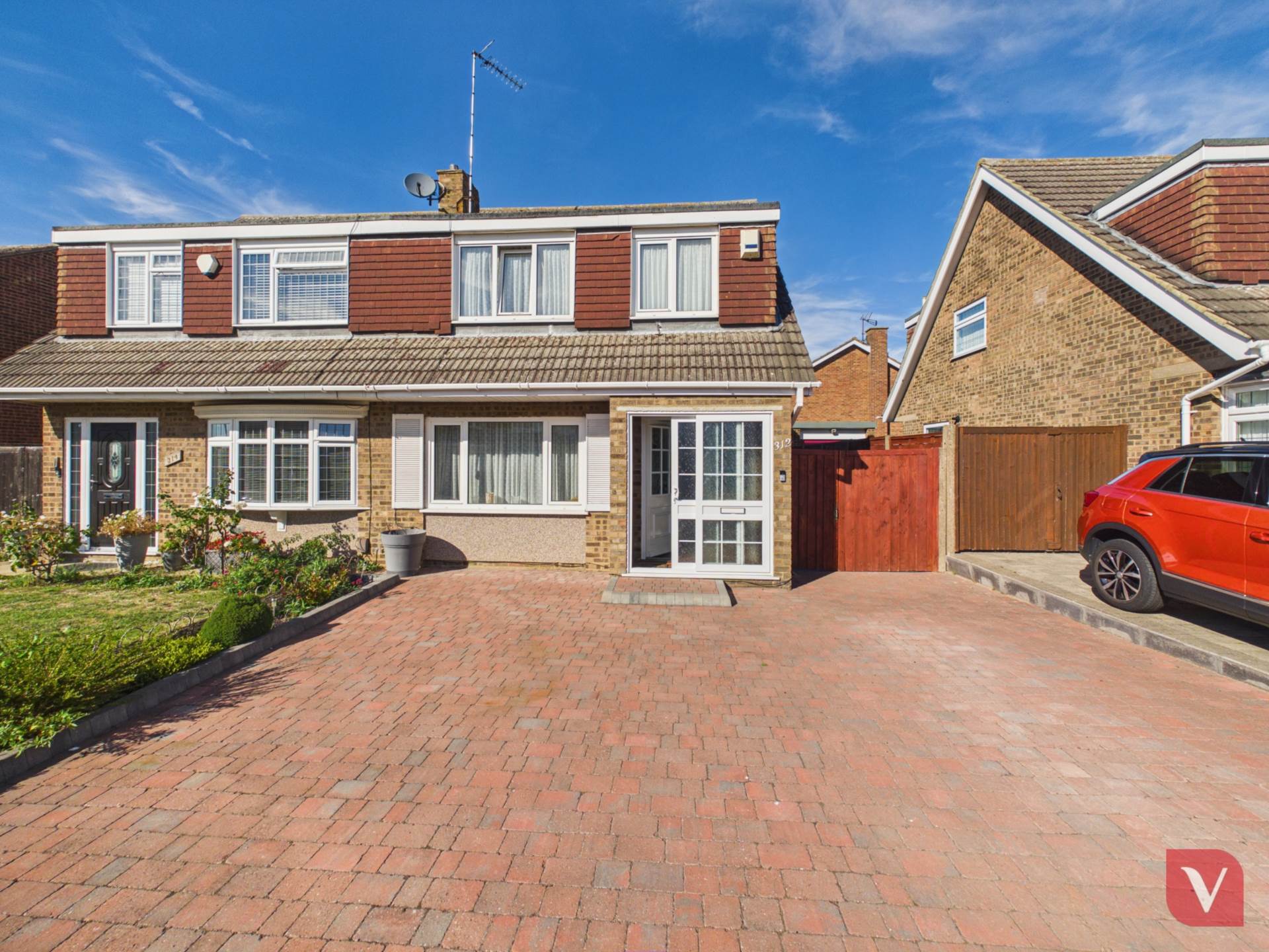Turnpike Drive, Luton, Image 13