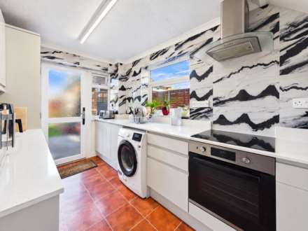 Turnpike Drive, Luton, Image 2