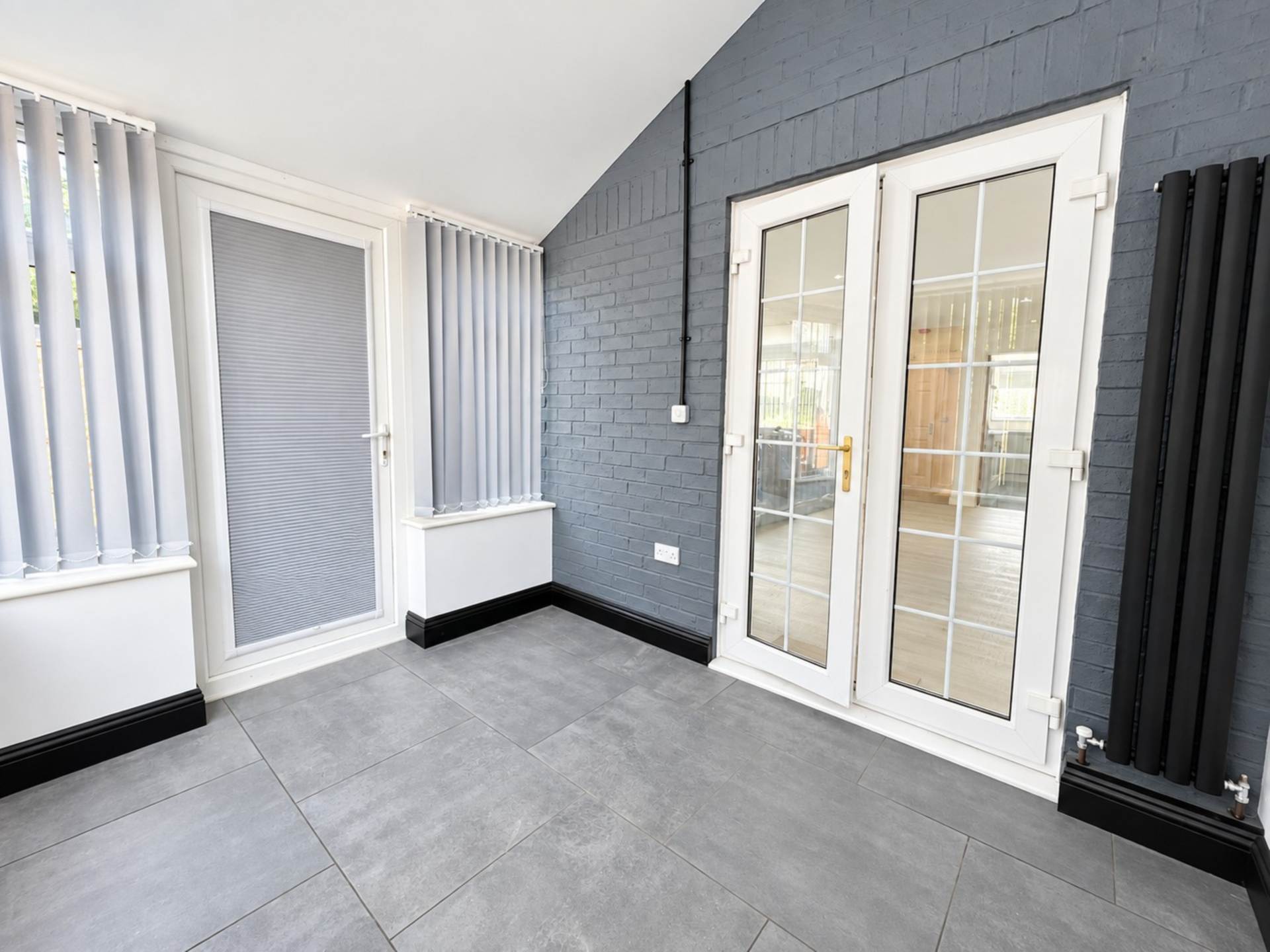 Anmer Gardens, Luton, Image 10