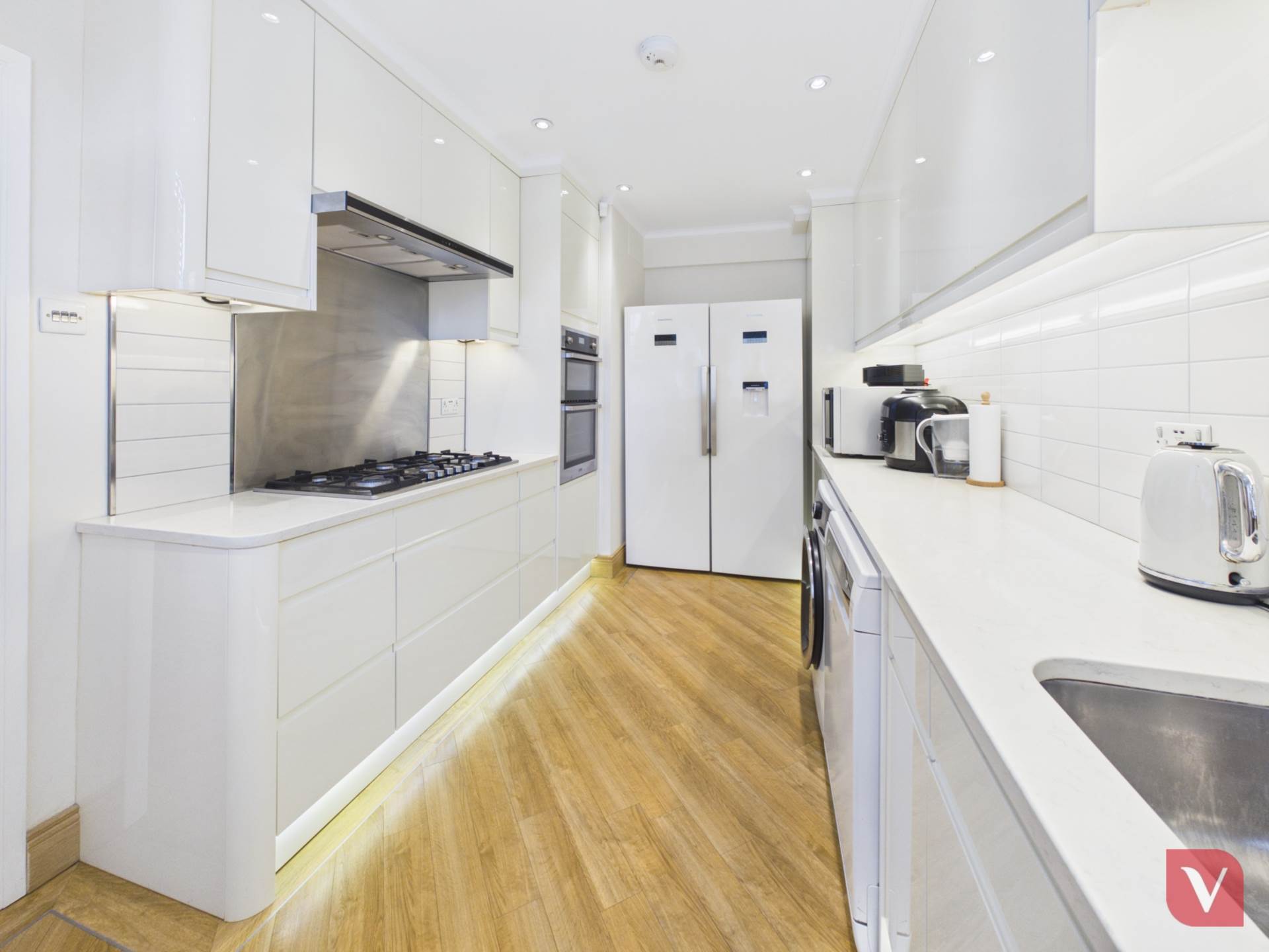 Heywood Drive, Luton, Image 13