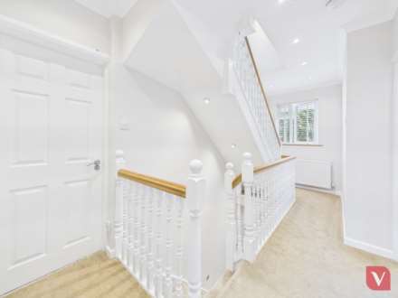 Heywood Drive, Luton, Image 11