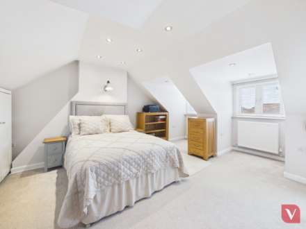 Heywood Drive, Luton, Image 14