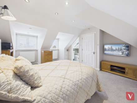 Heywood Drive, Luton, Image 18