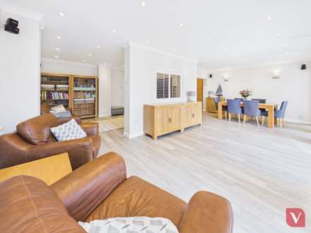 Heywood Drive, Luton, Image 23