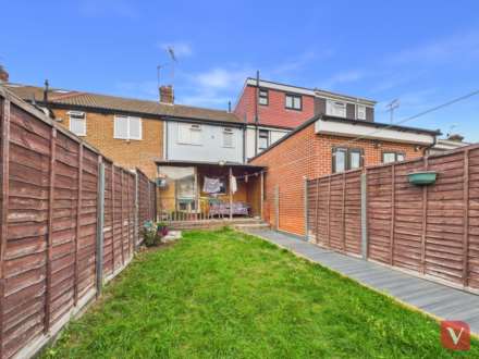 Connaught Road, Luton, Image 13