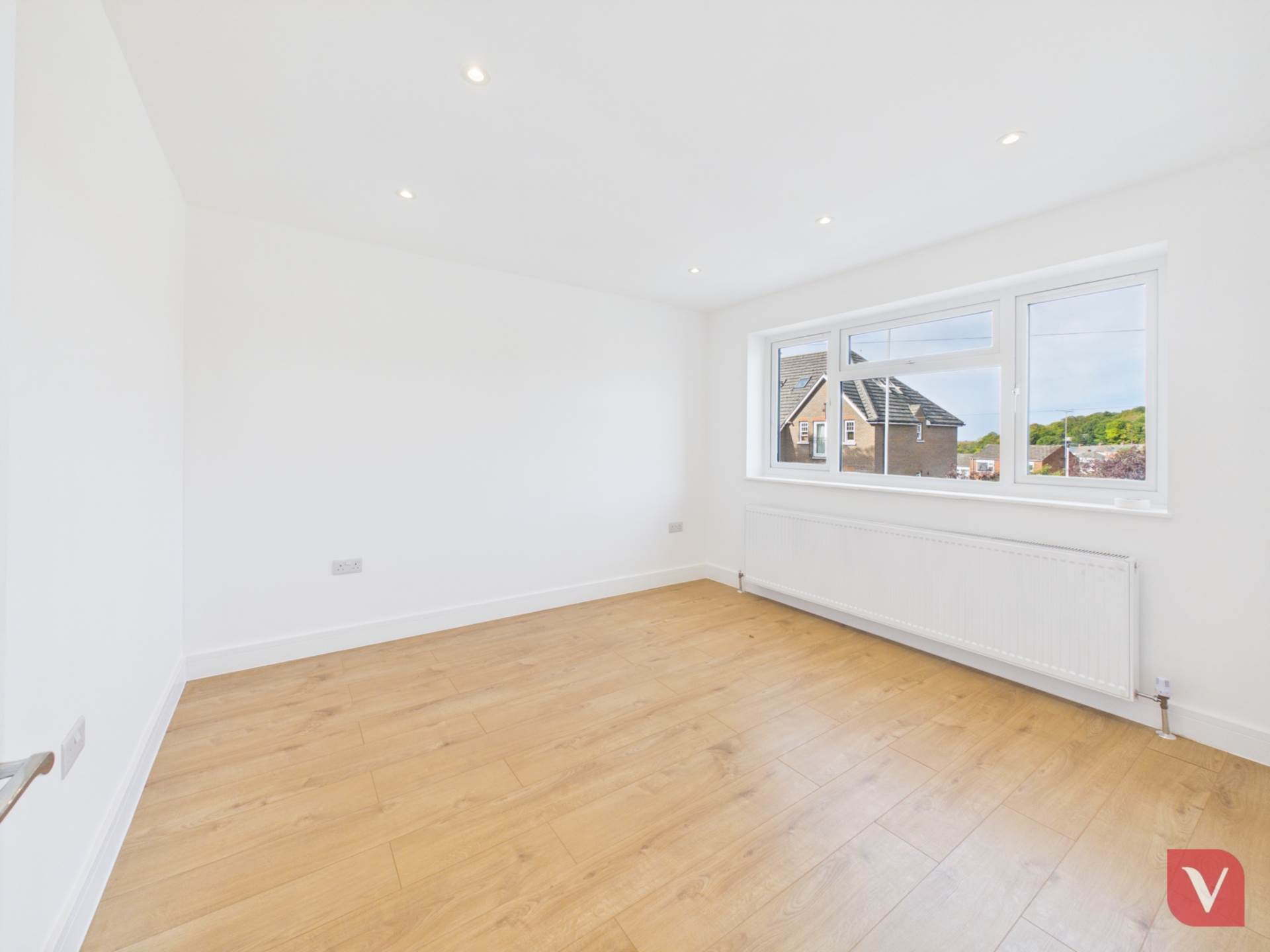 Hitchin Road, Luton, Image 4