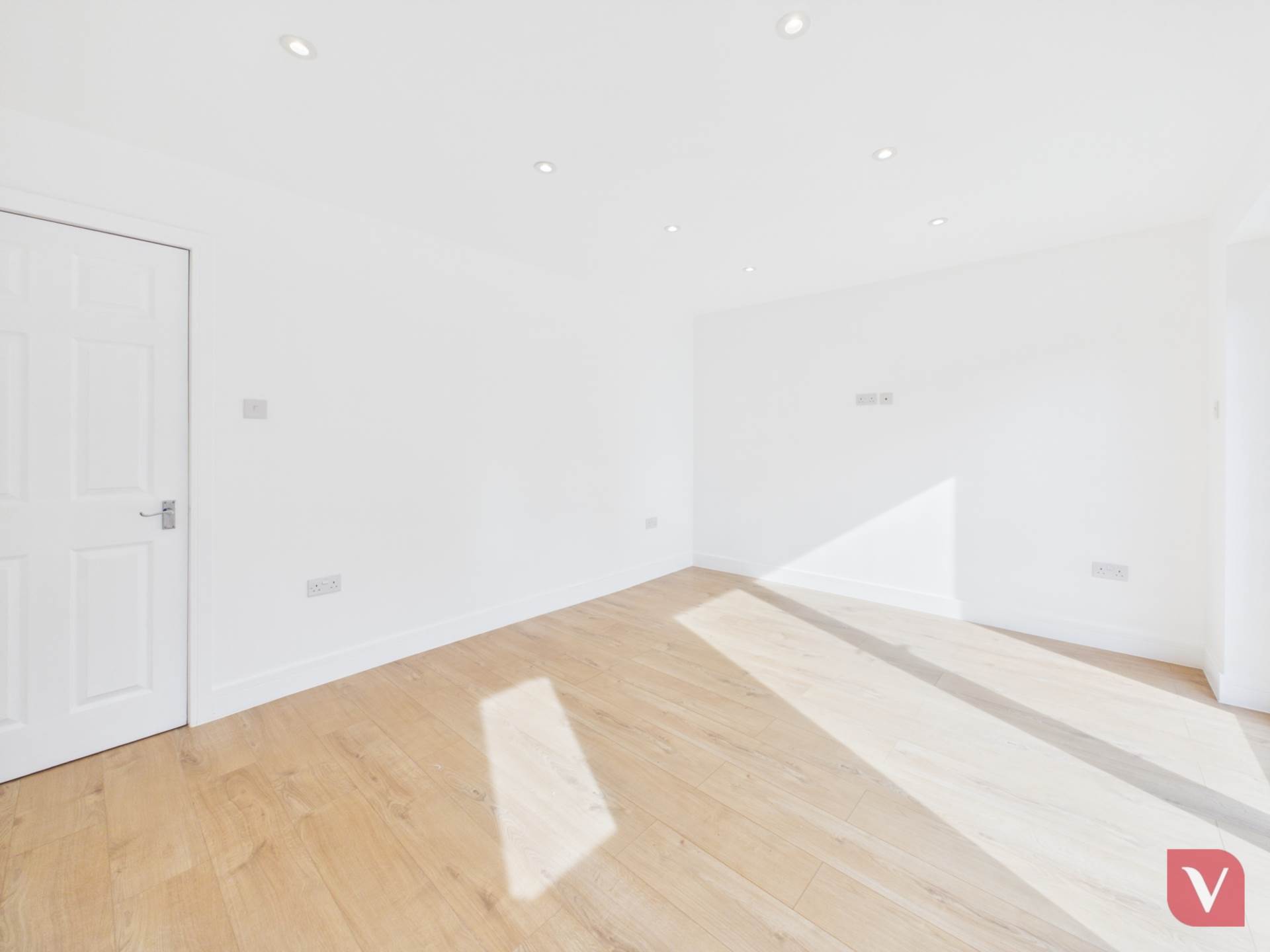 Hitchin Road, Luton, Image 8