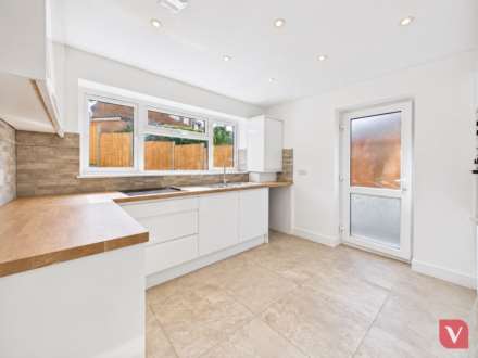 Hitchin Road, Luton, Image 7