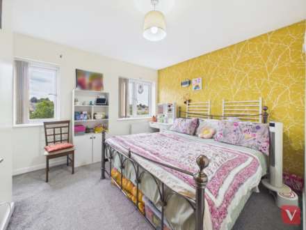 Challney Gardens, Luton, Image 5