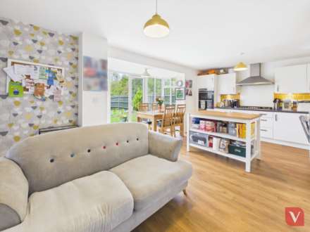 Cassidy Close, Luton, Image 6