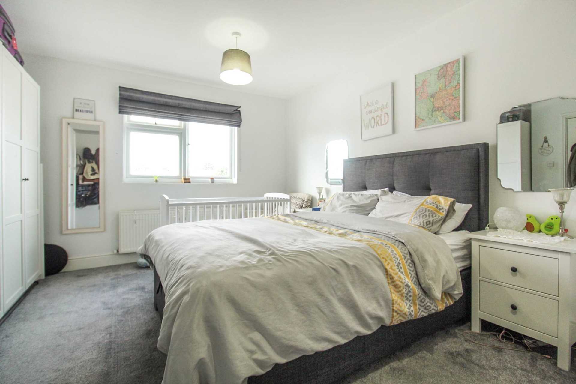 New Bedford Road, Luton, Image 4