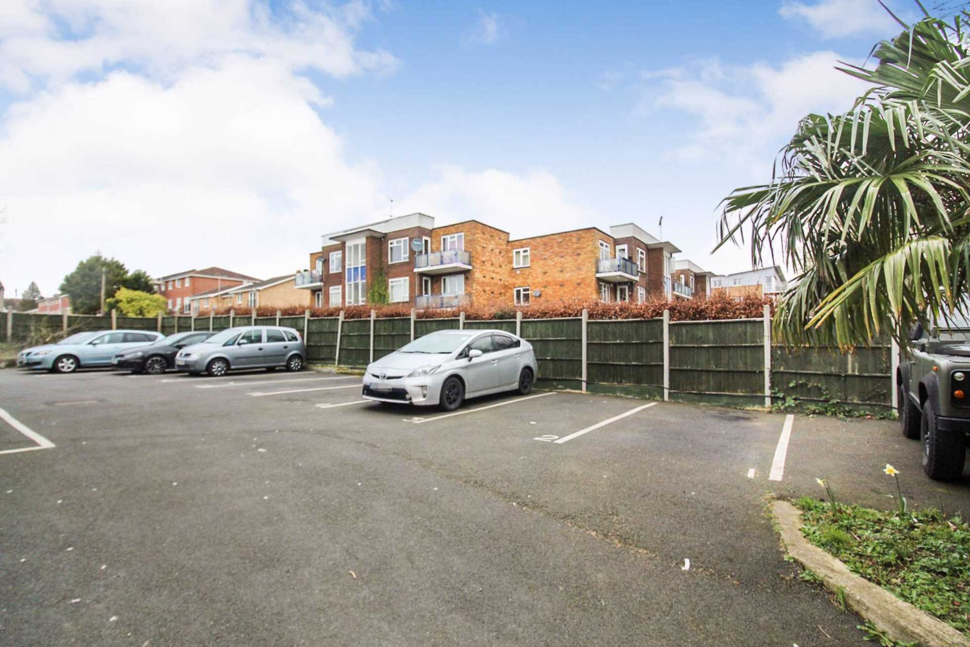 New Bedford Road, Luton, Image 8