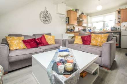 New Bedford Road, Luton, Image 9