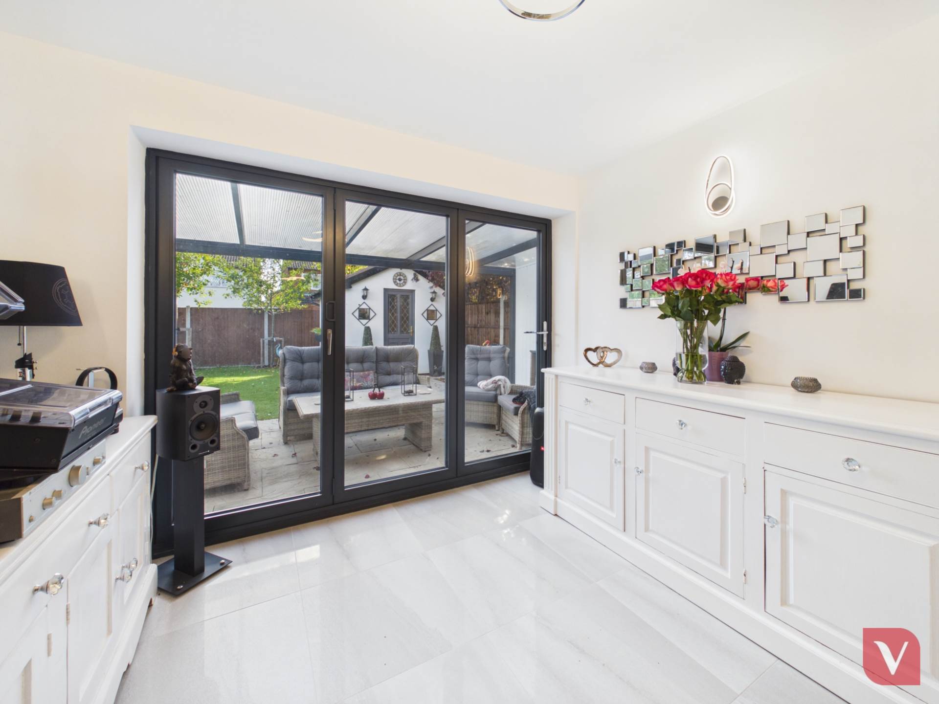 Arbour Close, Luton, Image 7