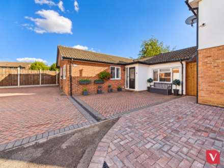 Arbour Close, Luton, Image 17