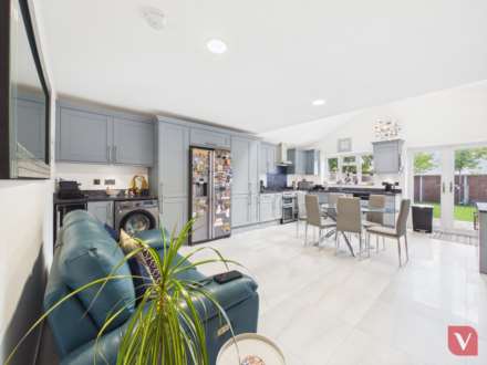 Arbour Close, Luton, Image 3