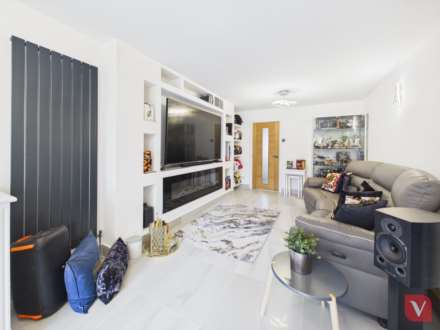 Arbour Close, Luton, Image 4